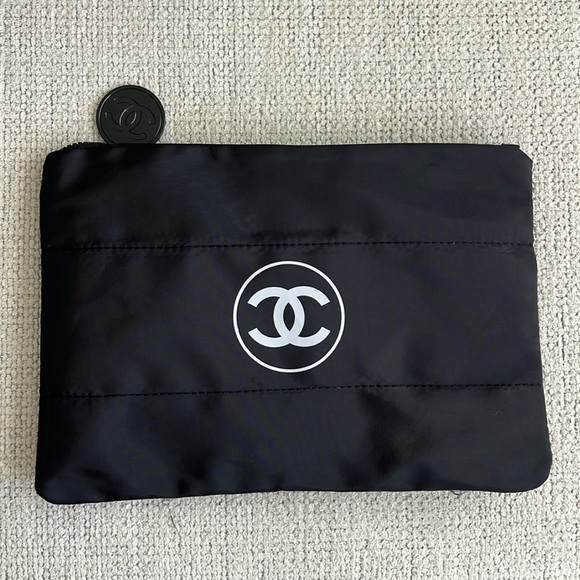 Chanel Beauty Makeup Bag - Picture 1 of 4